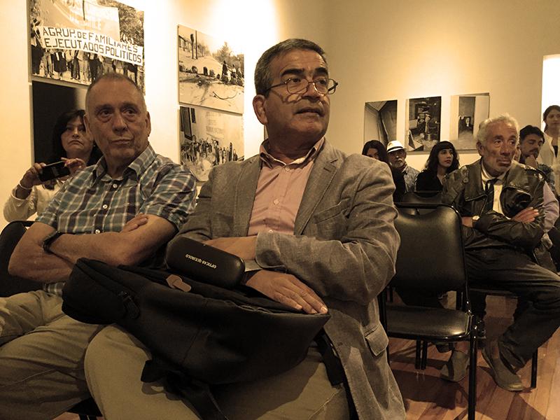 Rodrigo Iribarren junto Robinson Hernández en encuentro literario en La Serena.