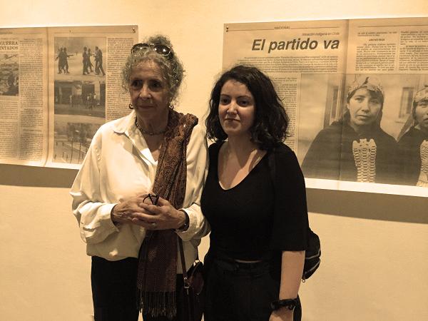 Inês Paulino y Catalina Juger en la inauguración de la exposición de La Serena.