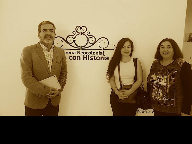Robinson Hernández, Patricia Valenzuela y Lucía Bolados en el Museo Histórico Gabriel González Videla.