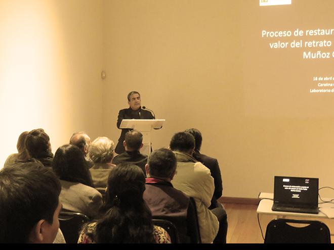 Robinson Hernández, Concejal de La Serena, en la charla de restauración.