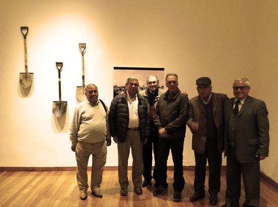 Raúl Piña, ex funcionario CORA; Jorge Pinto, Premio Nacional de Historia; Rodrigo Iribarren, Director Museo GGV; Patricio Cerda y Hernán Cortés, Docentes de la Universidad de La Serena en la inauguración de la exposición “La Tierra Para el Que la Trabaja