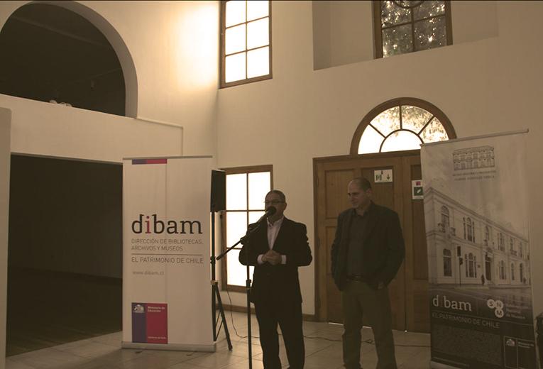 Luis Aguilera en la exposición &quot;Simbiosis Urbanas&quot;