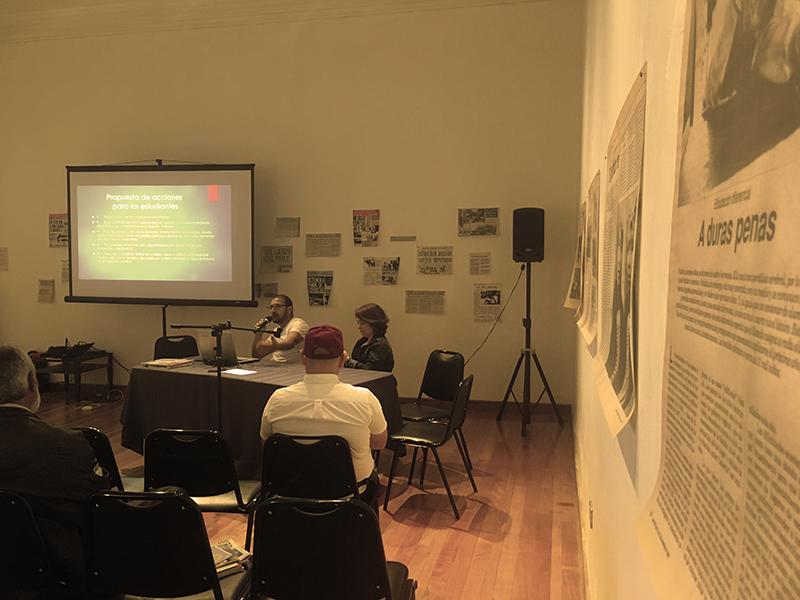 Expositora Francisca Santibáñez en jornada de historia en La Serena.