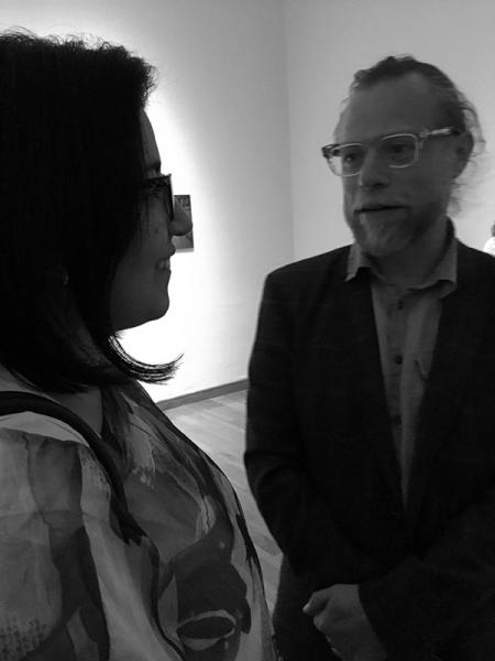 Katherine Muñoz y Mauricio Toro Goya en la exposición &quot;Gabriela Mistral Imagen de Vida&quot; en La Serena.