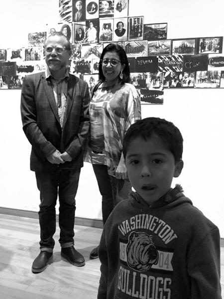Mauricio Toro Goya y Katherine Muñoz en la inauguración de &quot;Gabriela Mistral Imagen de Vida&quot;.
