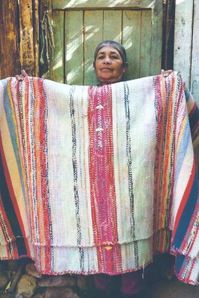 Tejedora de Comunidad Indígena &quot;Yastay&quot; de Juntas de Valeriano