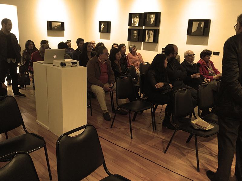 Público de seminario de historia en La Serena.