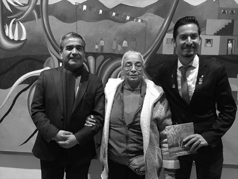 Irene Machuca junto a los concejales Robinson Hernández y Félix Velasco en la inauguración de &quot;Bandada de Girasoles&quot;.