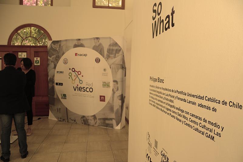 Acceso a la exposición &quot;So what&quot;
