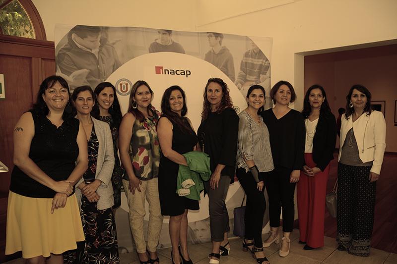 Representantes de VIESCO en la exposición &quot;So what&quot;