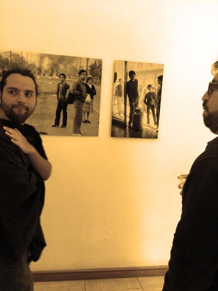 Asistentes en la inauguración de &quot;Me Ataranta lo que Veo. Imágenes de los Ochenta&quot; La Serena.