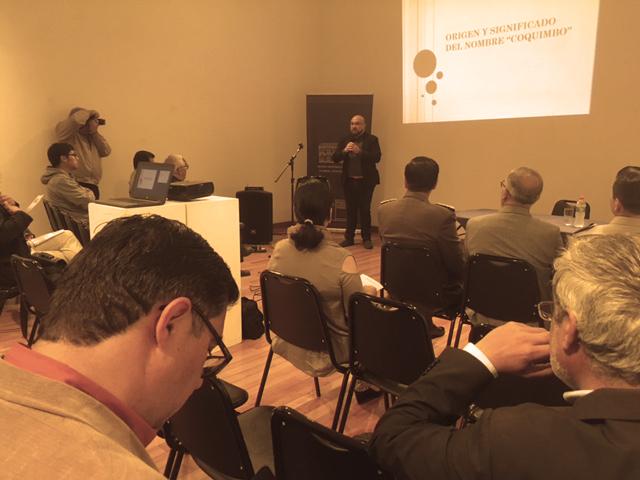 Conferencia de Francisco Aspé en encuentro de historia.