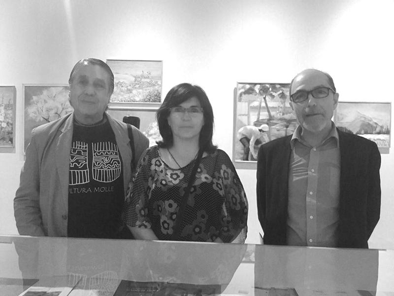 Mauricio Díaz; Marlene Uribe y Tomás Castillo en la exposición &quot;Retrospectiva Óleos&quot;