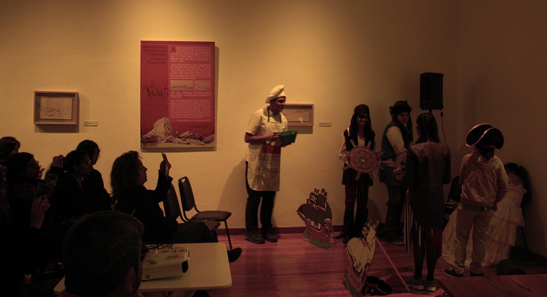 Actuación de niños del Colegio Montesori de La Serena.