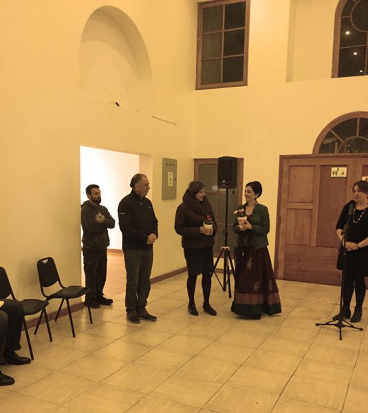 Rodrigo Iribarren, Anna Mondavio y Katty Ferrante.