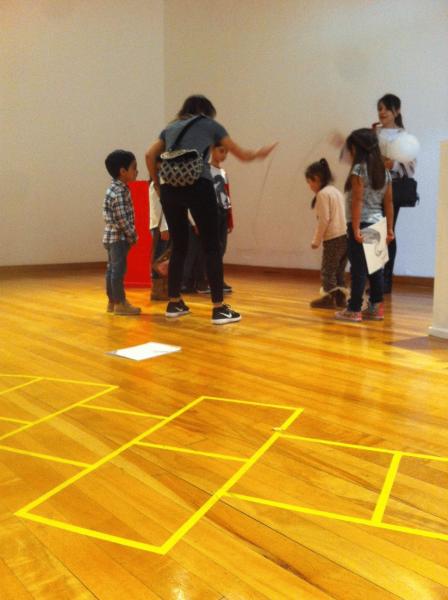 Jugando en el Museo